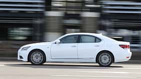 Lexus LS 600h F-Sport, Seitenansicht