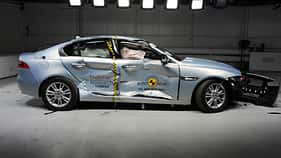12/2015 EuroNCAP Crashtest Jaguar XE