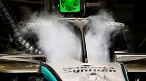 Mercedes-Cockpit - Trockeneis - GP Bahrain 2025