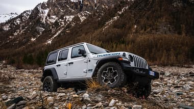 Jeep Wrangler 4Xe PHEV Europa-Version Sahara und Rubicon