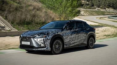 Lexus RZ 450e