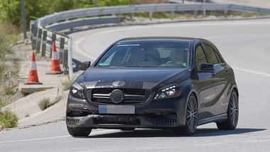 Erlkönig Mercedes Benz A45 AMG Facelift