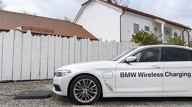 BMW 530e iPerformance Wireless Charging