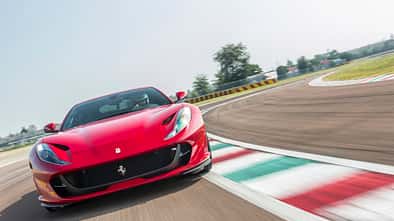 Ferrari 812 Superfast im Fahrbericht, V12, Saugmotor