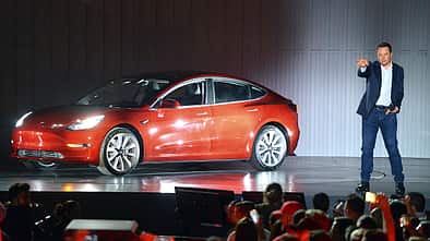 Elon Musk, Tesla Model 3