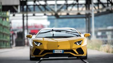 Lamborgini Aventador S, Front