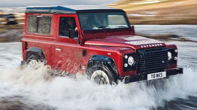 Land Rover Defender Works V8 – 70th Edition 2018