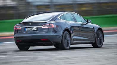 Tesla Model S P100D - Elektroauto - Sportwagen - Test