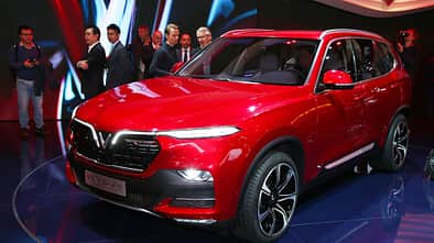 VinFast Lux SA2.0, Paris 2018