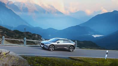 Jaguar I-Pace, Ladestation