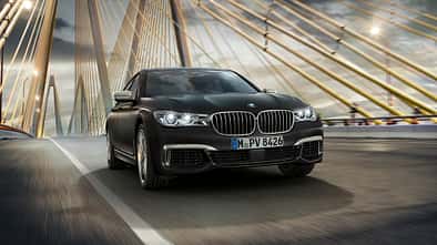 BMW M760Li