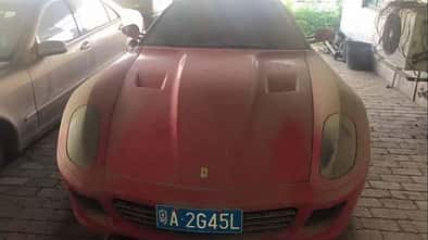 Versteigerung Ferrari 599, Polizei China