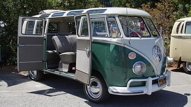 1967-VW-Transporter-Type-241