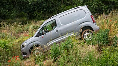 Opel Combo 4x4 Dangel