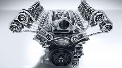Mercedes-AMG C 63, Kurbelgehäuse, AMG 4,0-Liter V8-Biturbomotor, Motorbaureihe M177