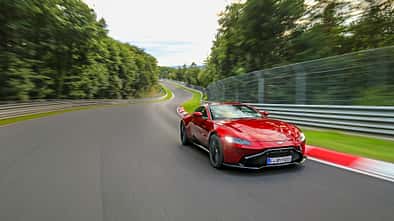 Aston Martin Vantage, Exterieur