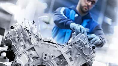 BMW V8 Motor Bau Produktion 