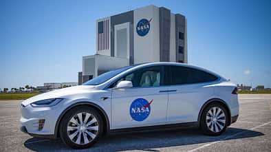 Tesla Model X SpaceX Nasa
