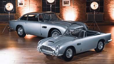 Aston Martin Junior Hero