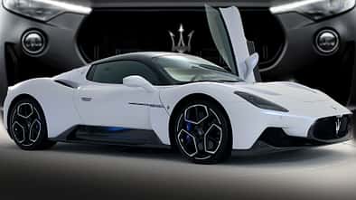 SPERRFRIST 09.09.20 um 21 Uhr Maserati MC20 Supersportwagen Studio