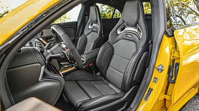 Mercedes-AMG CLA 35, Interieur