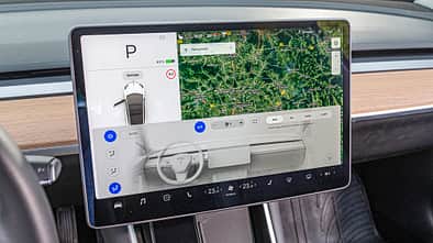 Hyundai Ioniq Elektro, Kia e-Niro, Tesla Model 3, VW ID.3