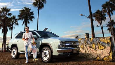 Mitsuoka Buddy auf Basis von Toyota RAV4 2020