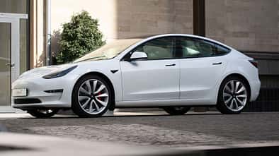 Tesla Model 3 Tchibo