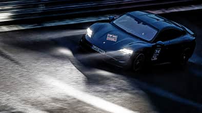 75 Jahre ams Porsche Taycan Rekordfahrt