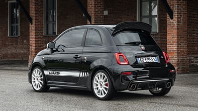 Abarth 695 Esseesse 2021