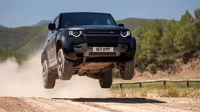 Land Rover Defender V8