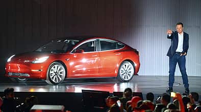 Elon Musk, Tesla Model 3