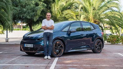 CUPRA-Born-Aurora-Blu