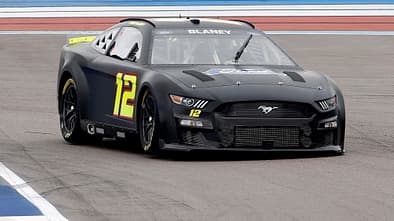 Neuer NASCAR-Ford-Mustang testet in Darlington.