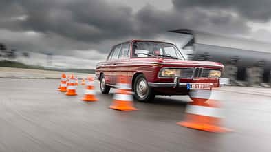 BMW 2000
