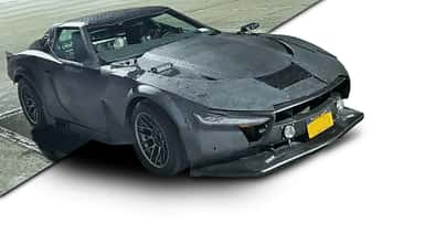 Chevrolet Corvette Umbau Cyberpunk Schrott