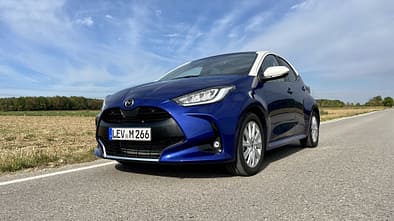 8/2022, Mazda 2 Hybrid
