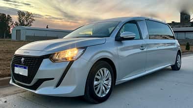 Peugeot 208 Leichenwagen