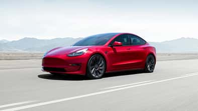 Tesla Model 3 offizielle Werksbilder Stand 10-22