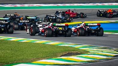 Zhou - Bottas - Alfa Romeo - Start - GP Brasilien 2022 