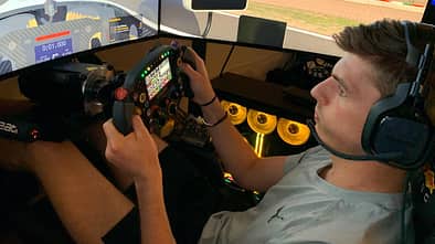 Max Verstappen - Simracing