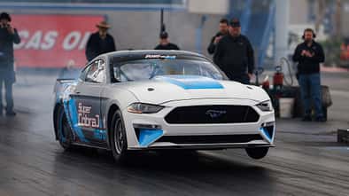 Ford Mustang Super Cobra Jet 1800 Elektro-Dragster