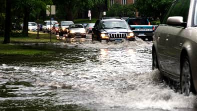 Auto im Wasser