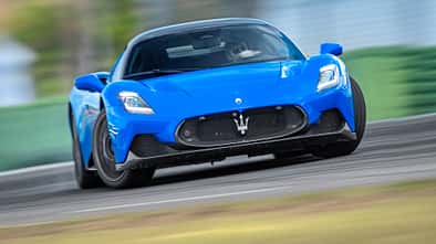 Maserati MC20