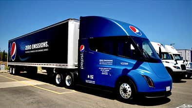 08/2022, Tesla Semi Elektro Lkw Lastwagen Sattelschlepper