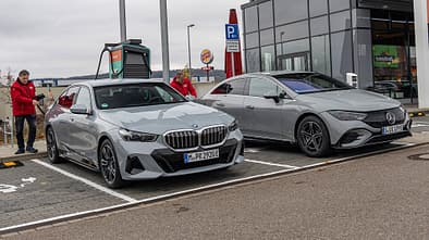BMW i5 eDrive40, Mercedes EQE 350