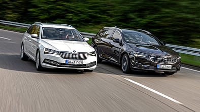 Opel Insignia Sports Tourer, Skoda Superb Combi 
