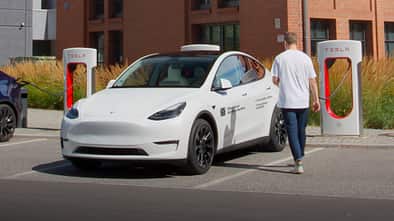Tesla Model Y Self-Service Test Drive Selbstbedienung Probefahrt