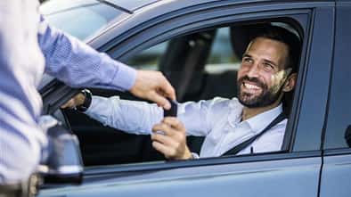 Kunde übernimmt Mietwagen