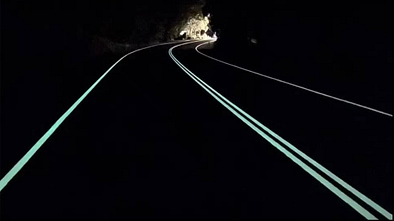 Leuchtende Straßenmarkierung in Australien